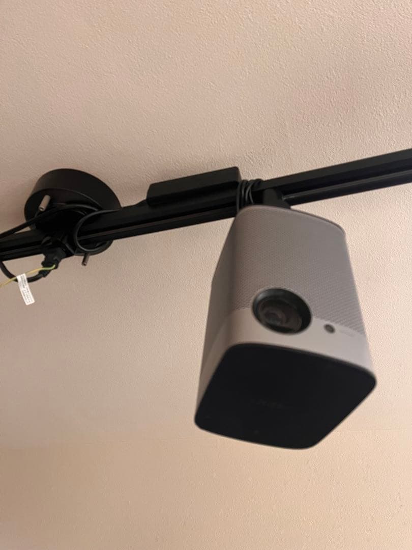 XGIMI HALO プロジェクター、純正スタンド付き