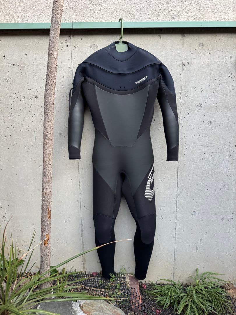 TOMO　ビーウェット セミドライ 5/3mm