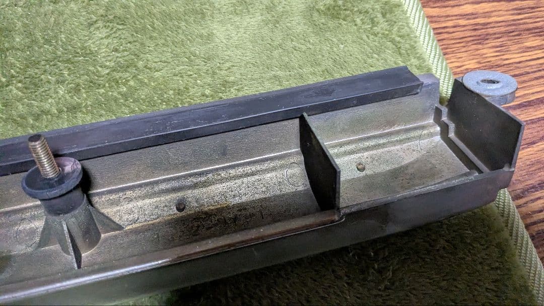 スカイライン　ジャパン　リアガーニッシュ