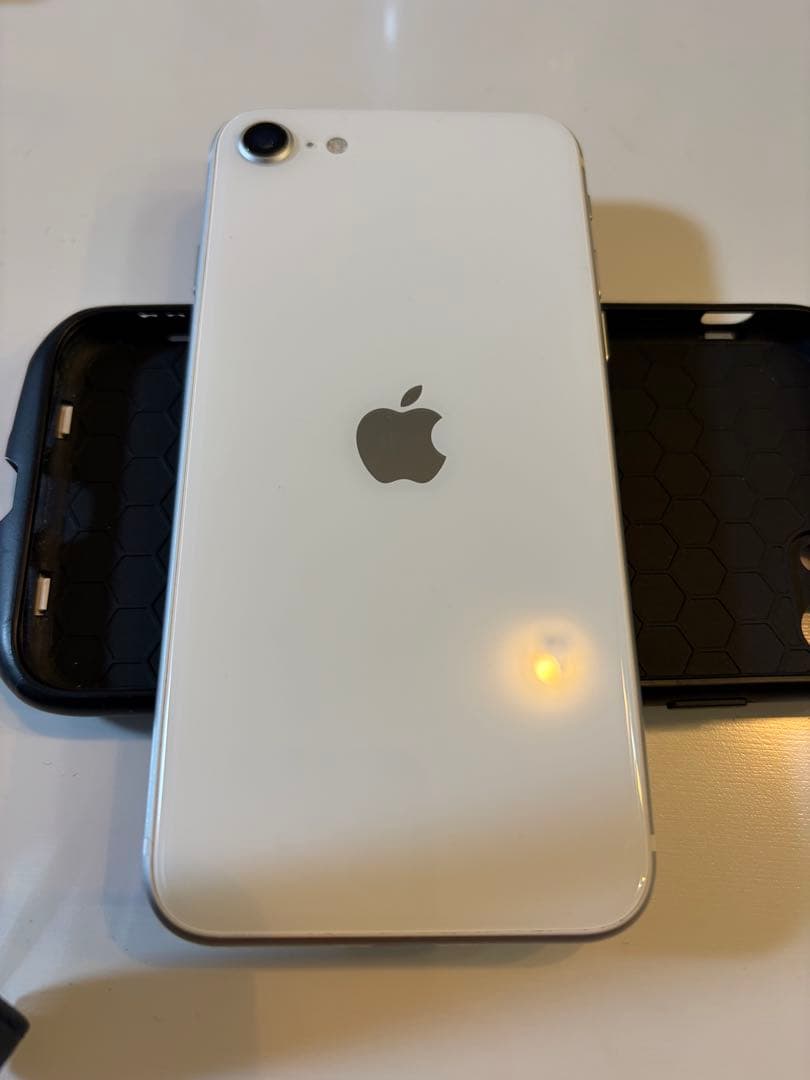 スマートフォン本体 Apple iPhone SE