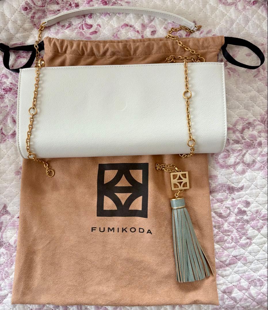FUMIKODA フミコダ　クラッチバッグ　バッグ部分　タッセル　チャーム付き