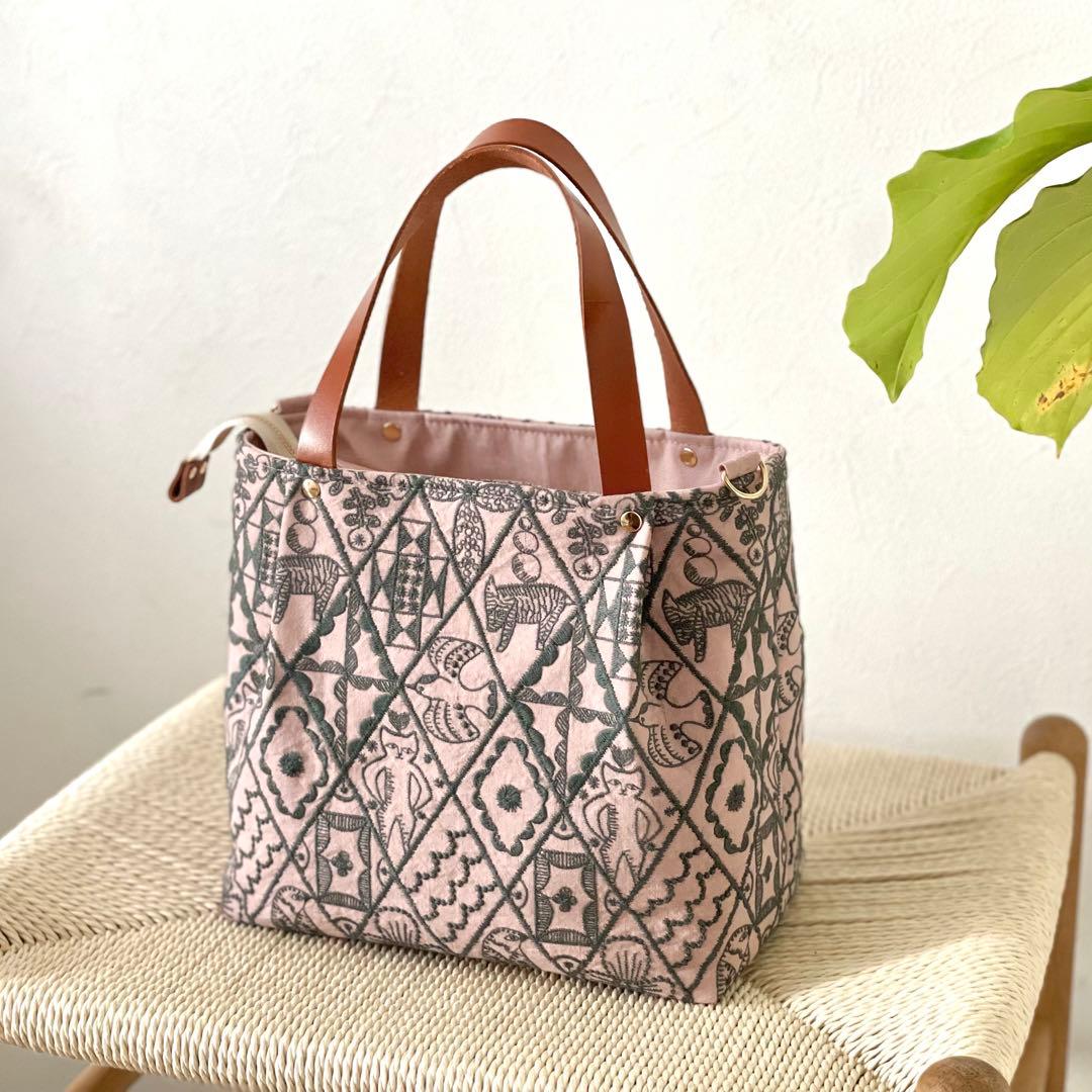 ⚮̈ミナペルホネン　symphony pink かくれんぼトート