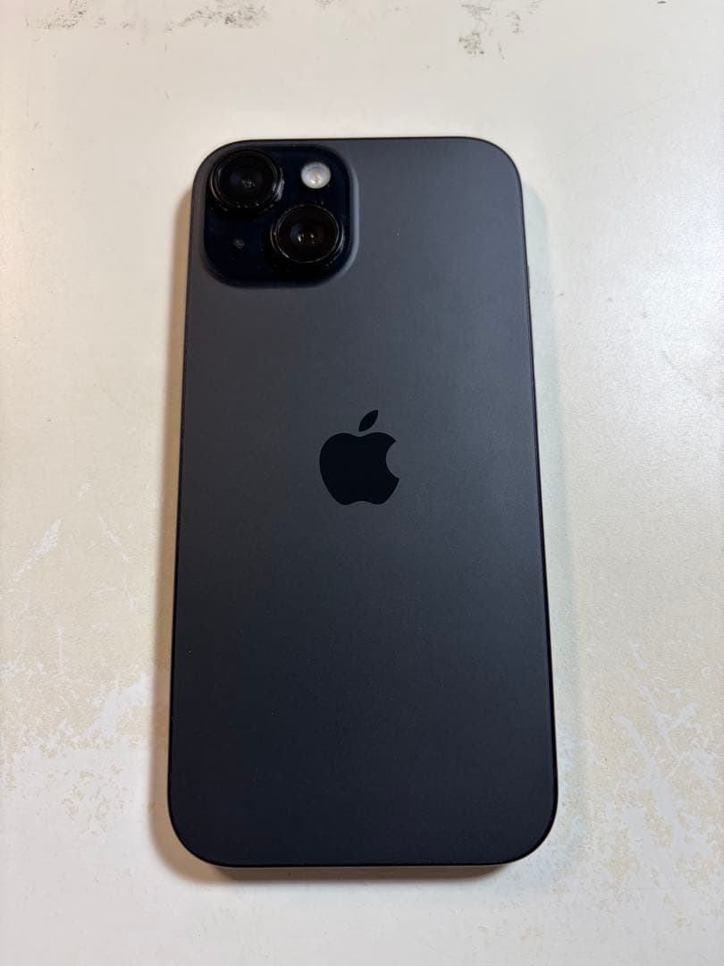 iPhone 15　ブラック　256GB simフリー