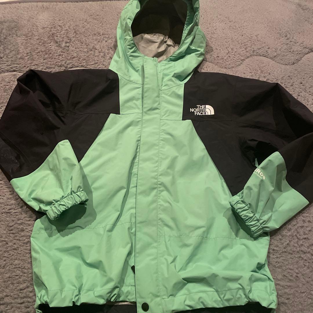 美品THE NORTH FACE フード付きジャケット 140