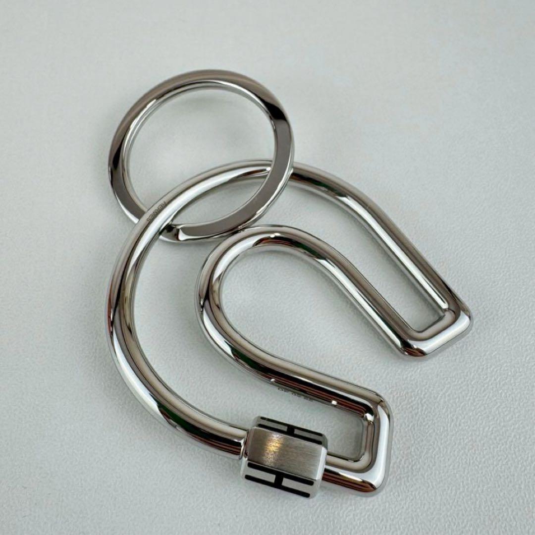 新品　HERMES エルメス　キーホルダー フェール・ア・シュヴァル　ブラック