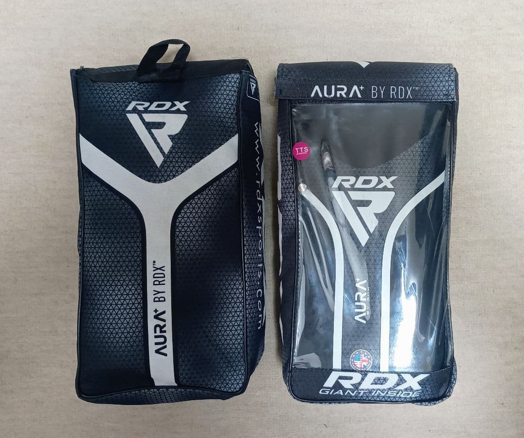 新品！RDX AURA+シリーズ 　　　　　　キックミット ２個セット