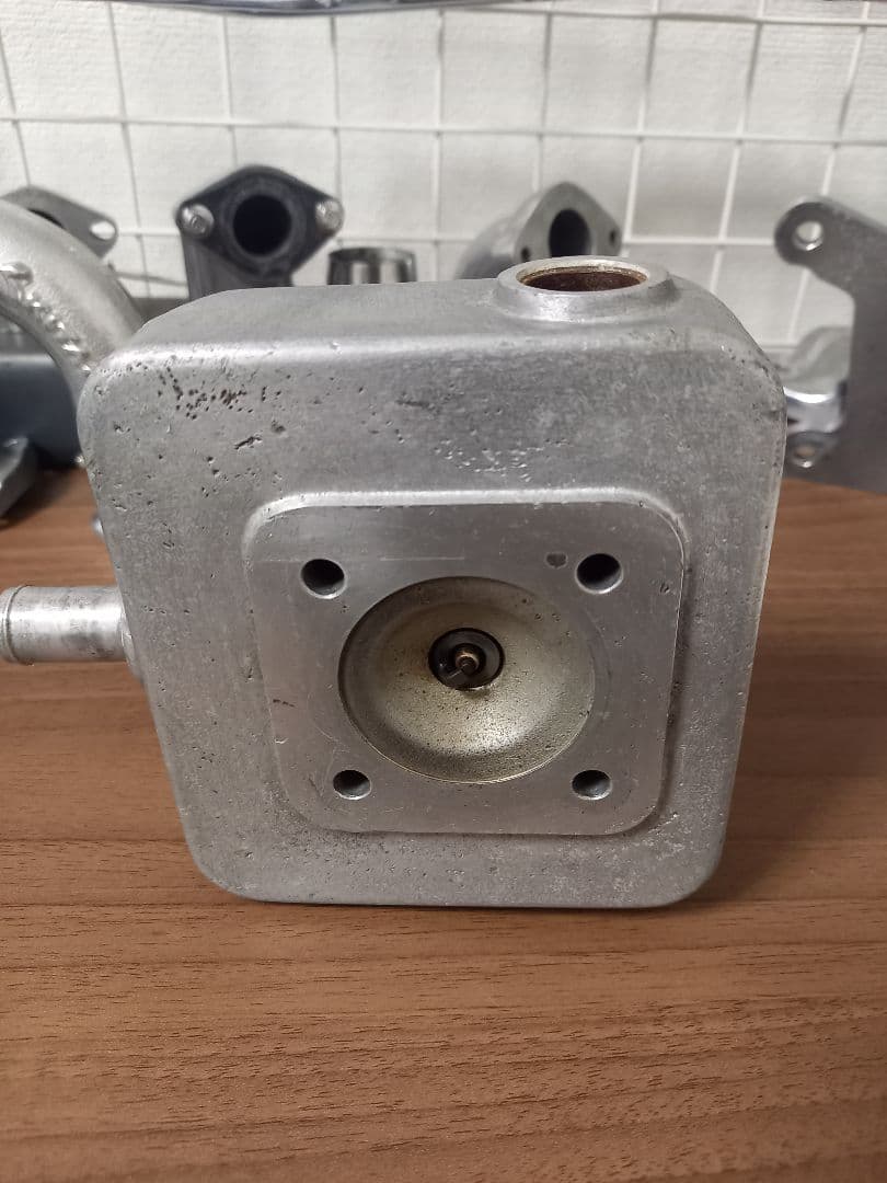 は*や様 当時物　2JAジョグエンジン　ミクニ水冷アルミヘッド