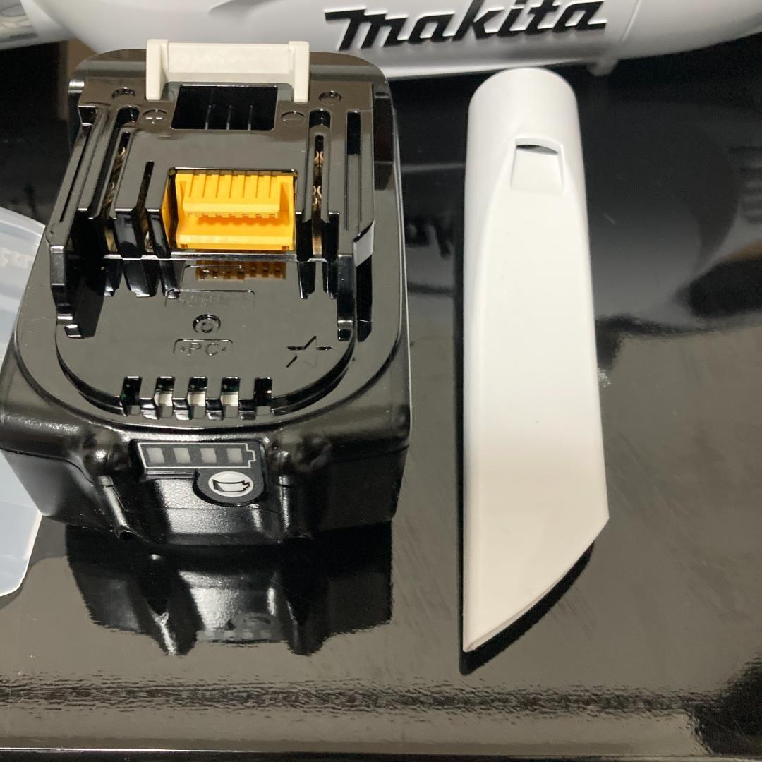【新品】マキタ 充電式クリーナー CL181FDRFW 18V バッテリー付