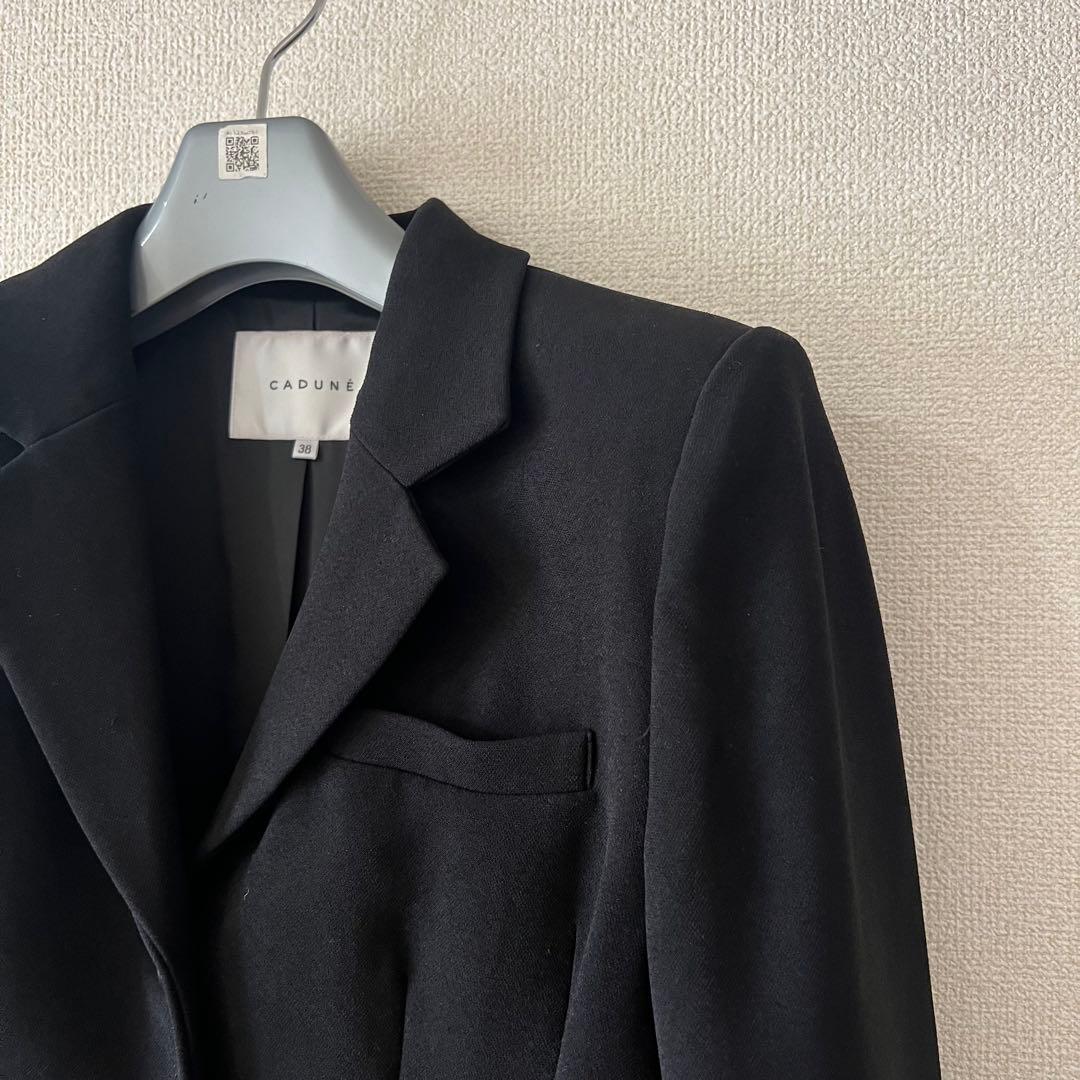 CADUNE カデュネ 神崎恵 ペプラムジャケット　38 M テーラード フリル
