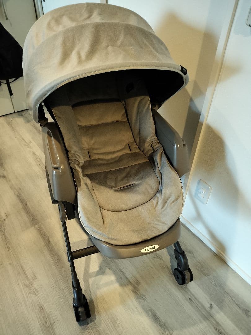 鹿児島発 コンビ ネムリラ AUTOSWING BEDI おやすみドーム付