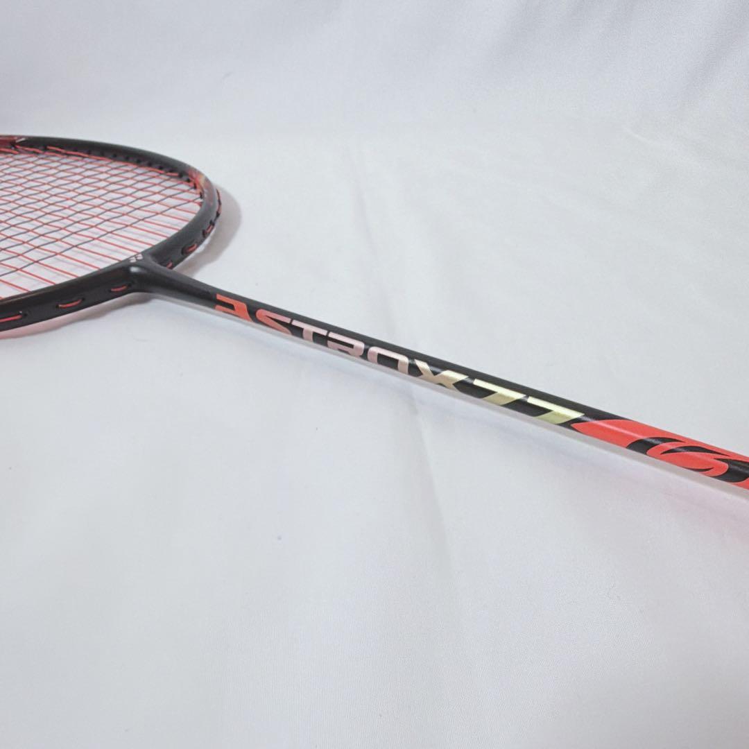 良品 YONEX ヨネックス アストロクス77 4UG5 オレンジ 廃盤