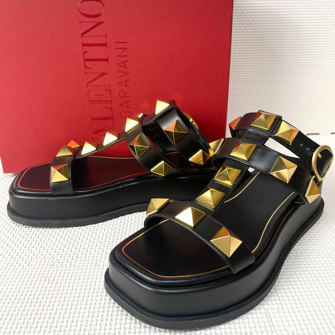 極美品　ヴァレンティノガラヴァーニ　サンダル　スタッズ　レザー　厚底　37サイズ