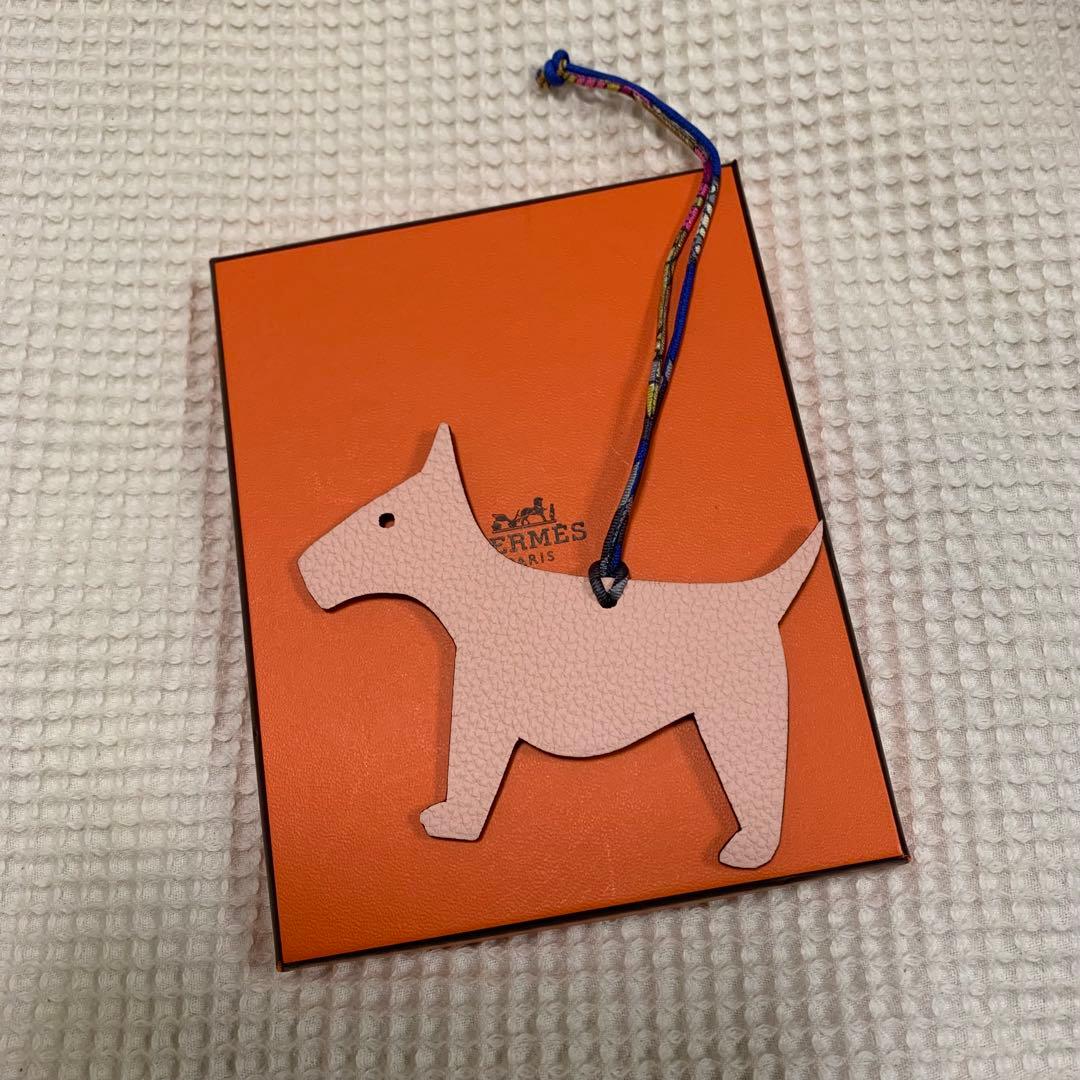 シ*ン様 HERMES エルメス　プティアッシュ　レザーチャーム　ドッグ　犬　ウ