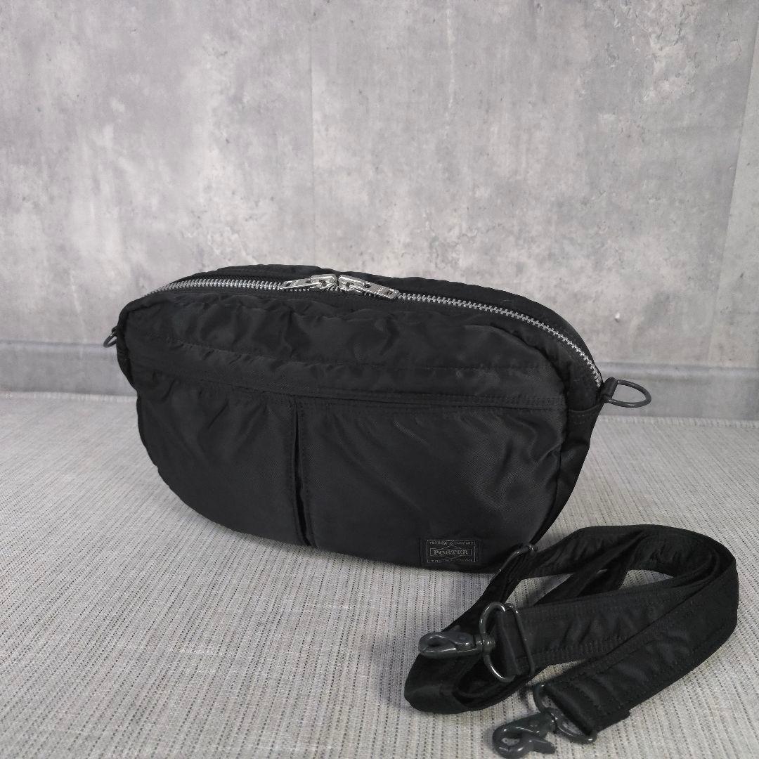 未使用に近い　PORTER　タンカー　ショルダーバッグ　最終モデル　オーバル　黒