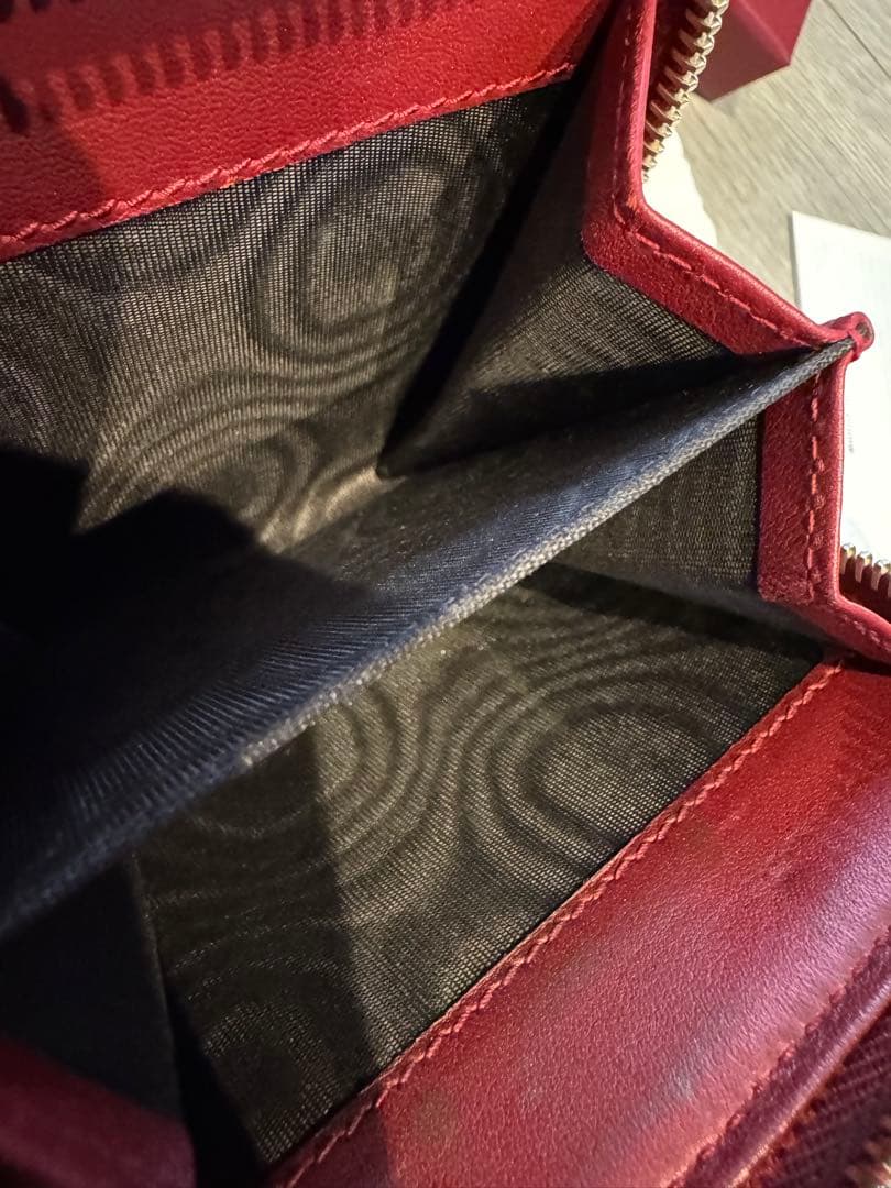 GUCCI グッチ　二つ折り財布　コンパクト　赤　レッド　美品