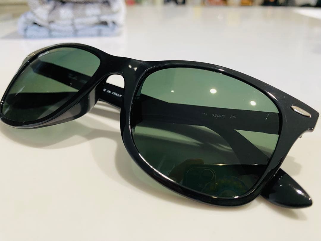 Ray-Ban レイバン WAYFARER　RB4195F LITEFORCE