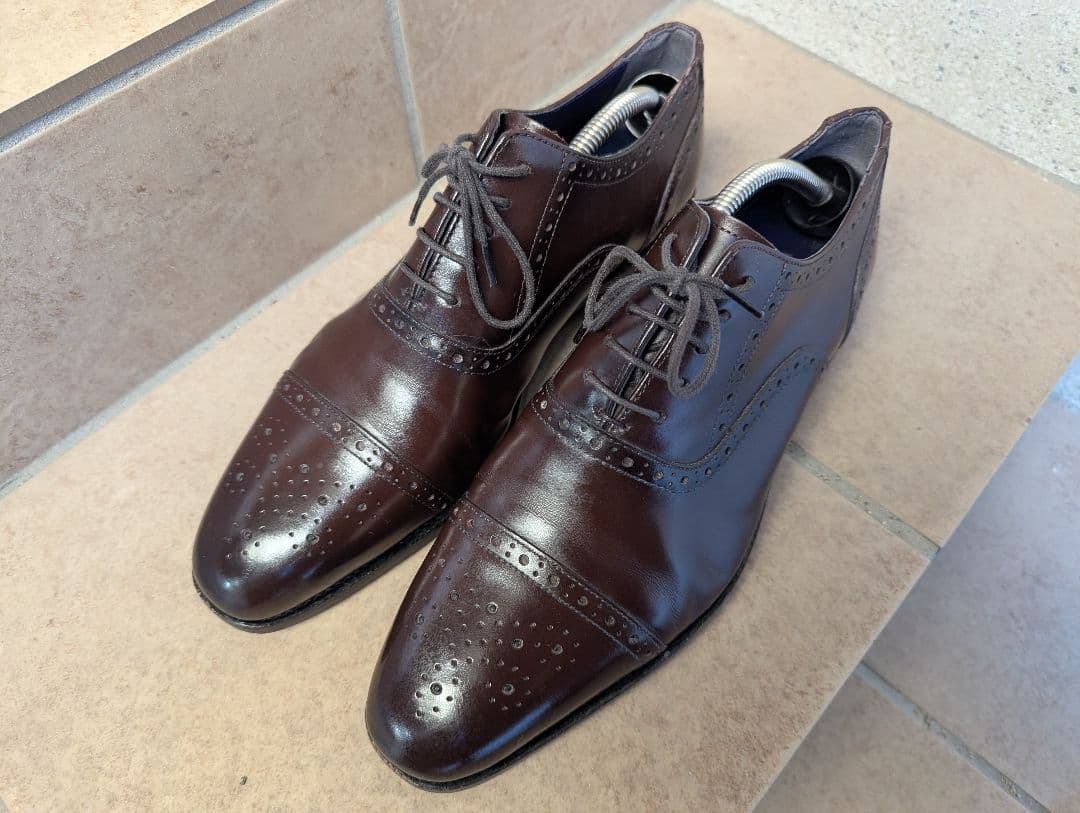 マドラス　ダークブラウン ウィングチップ ドレスシューズ