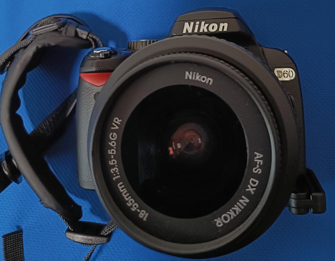 新同! nikon D60 デジタルフルセット ショット数959枚 AZより安い