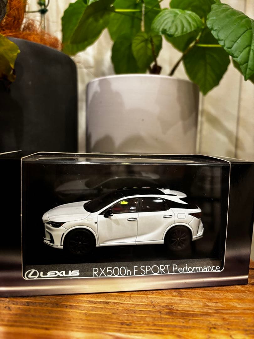 レクサスRX500h F SPORT Performance 左ハンドル