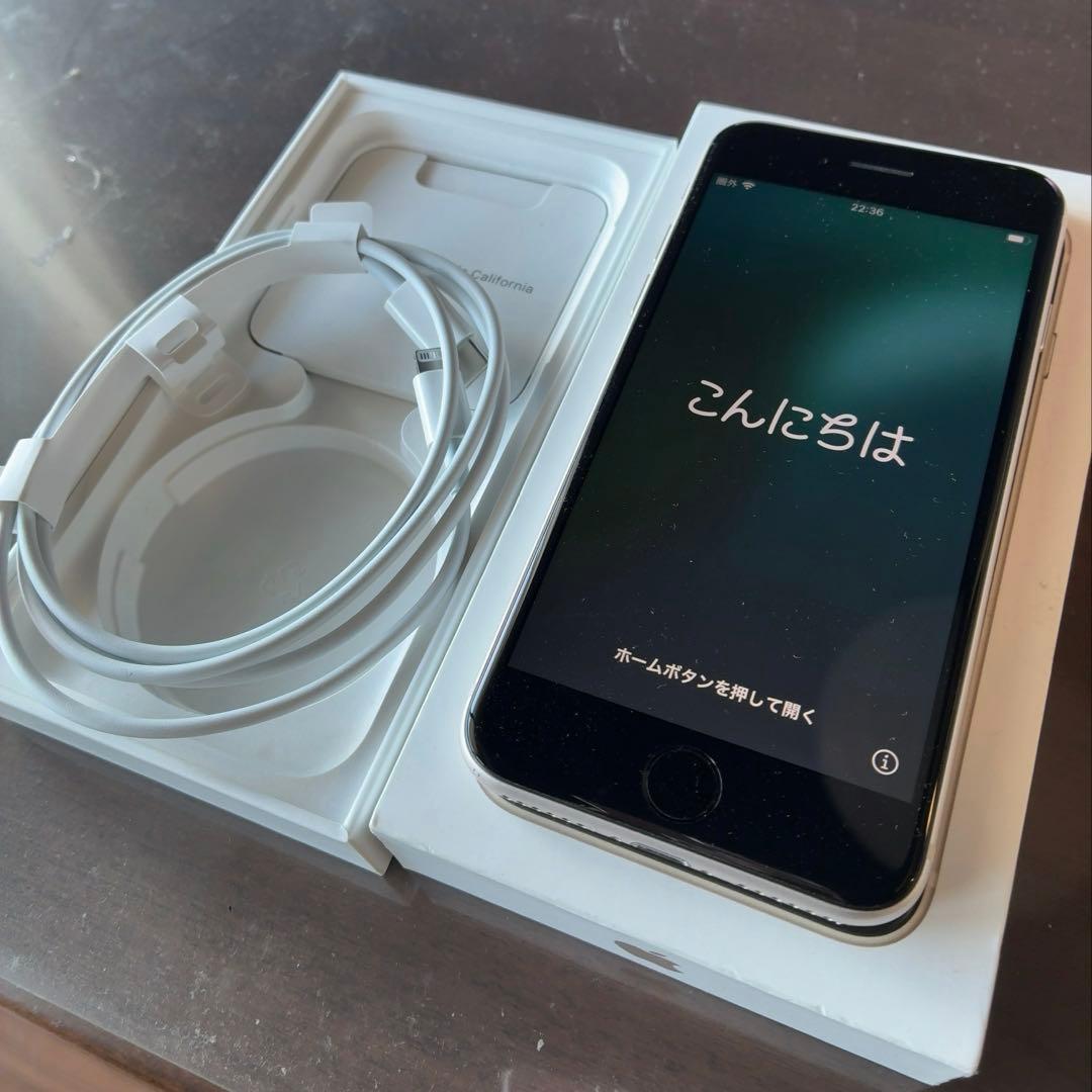 iPhone SE3 本体