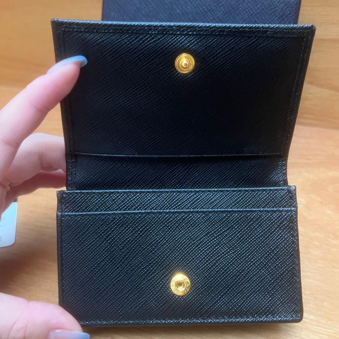 しょう　PRADA サフィアーノレザー 名刺入れ ブラック