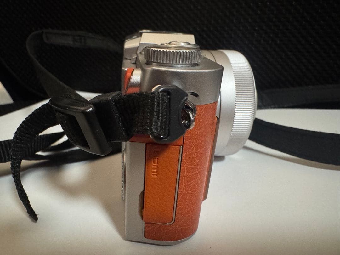 デジタルカメラ Panasonic LUMIX DC-GF10W Panasonic