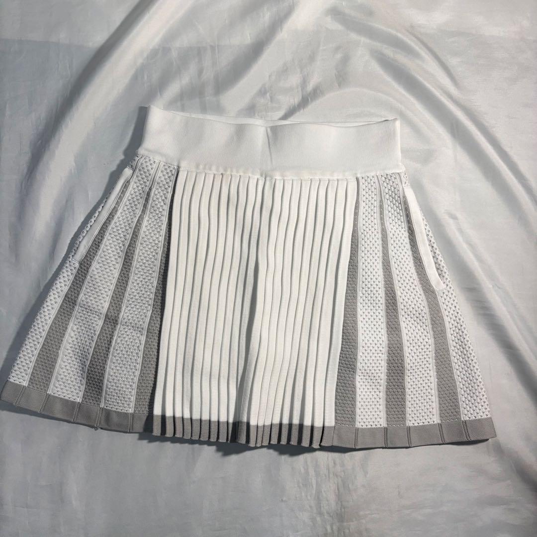 専用様　未使用adidas ゴルフ　セットアップ　モックネック　プリーツスカート