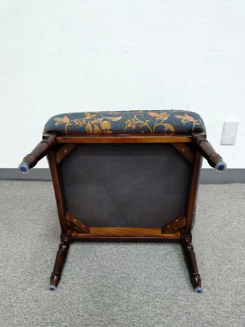 ヴィンテージ カリモク コロニアルシリーズ オットマン スツール