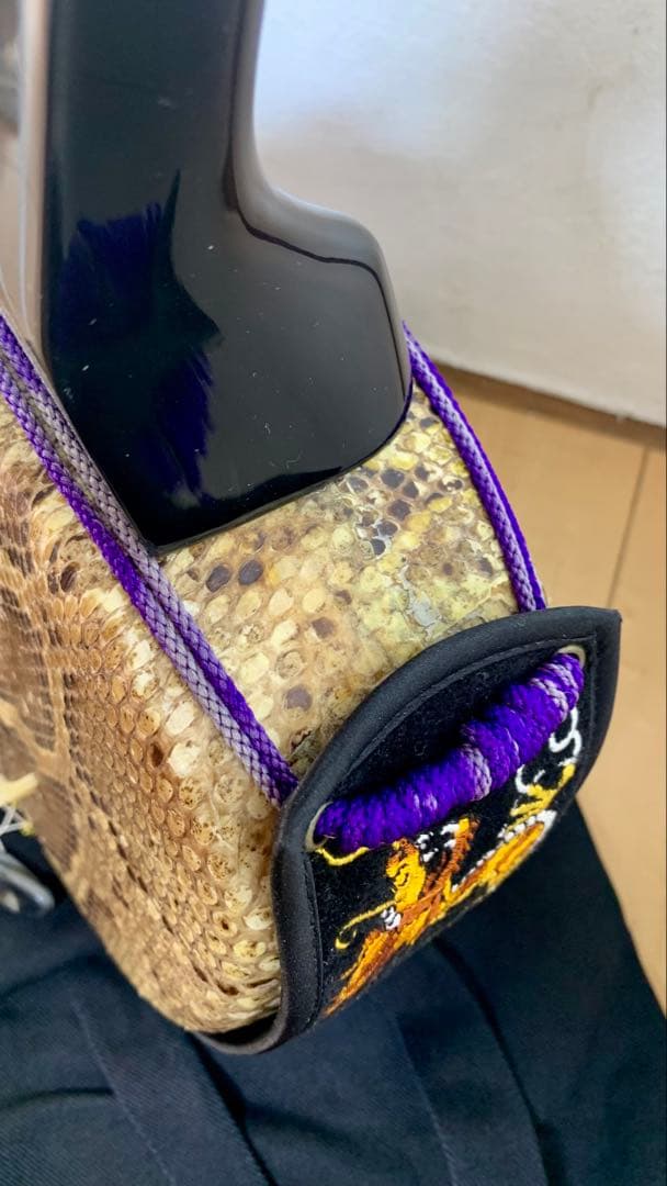 三線 沖縄 両面蛇皮 表側強化二重張り カラクイ1本弦2本新品交換