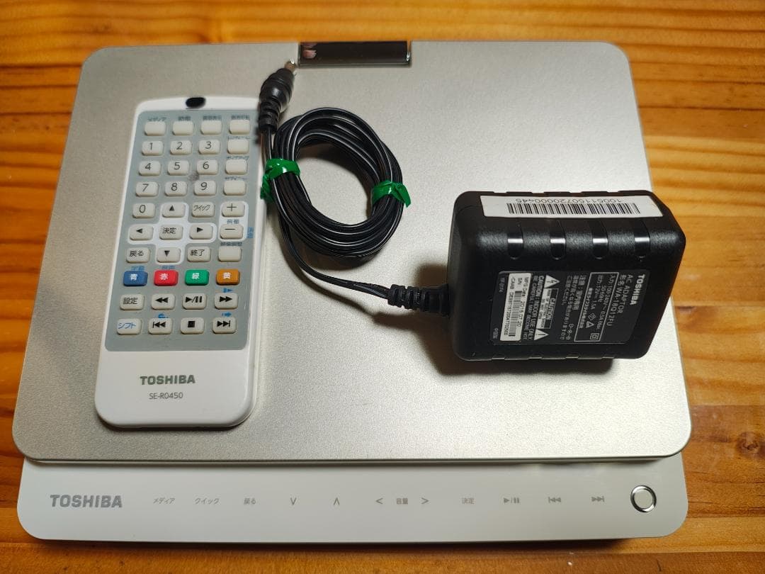 TOSHIBA REGZA ポータブルブルーレイプレーヤーSD-BP900S