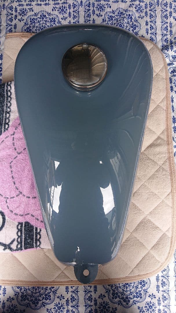 ハーレー スポーツスター タンク