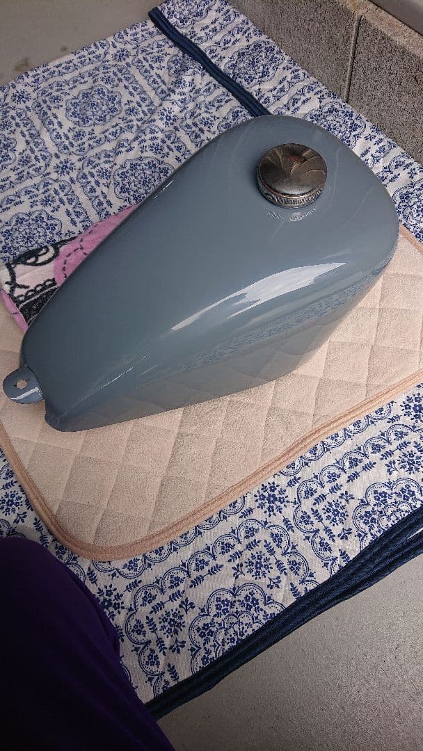 ハーレー スポーツスター タンク