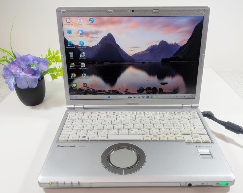 【美品】バッテリー良好✨新品256GB✨i5✨すぐ使える✨小型ノートパソコン