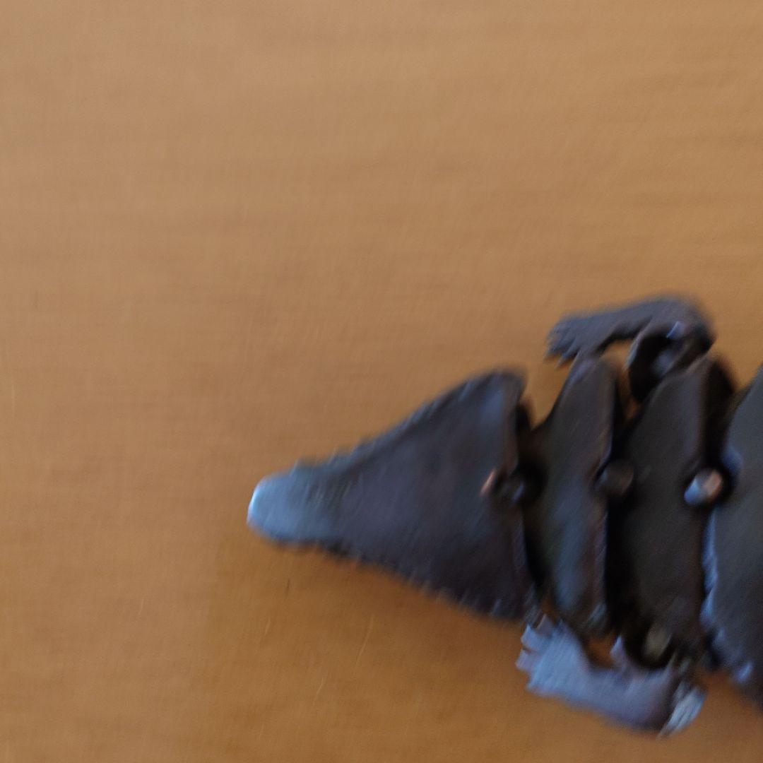 銅製　鰐　自在　在銘　置物