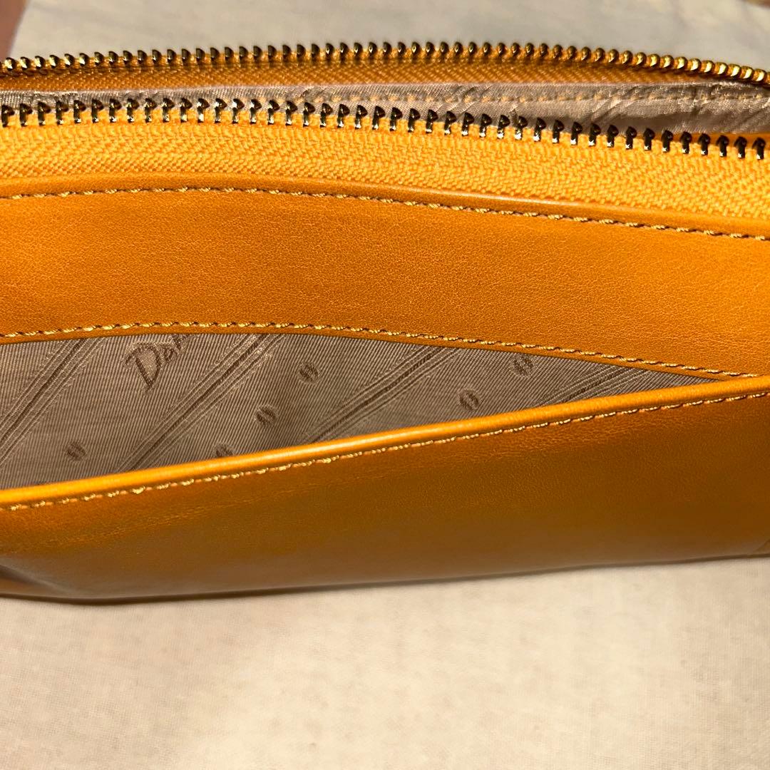 ダコタ　長財布　黄色に近いキャメル色　新品 未使用　外側にポケット2