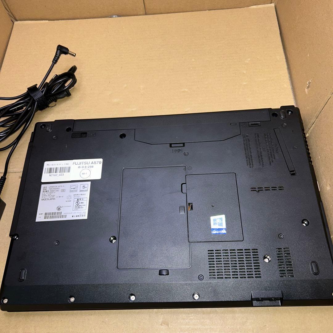 富士通 LIFEBOOK A579 15.6型8GB SSD256GB