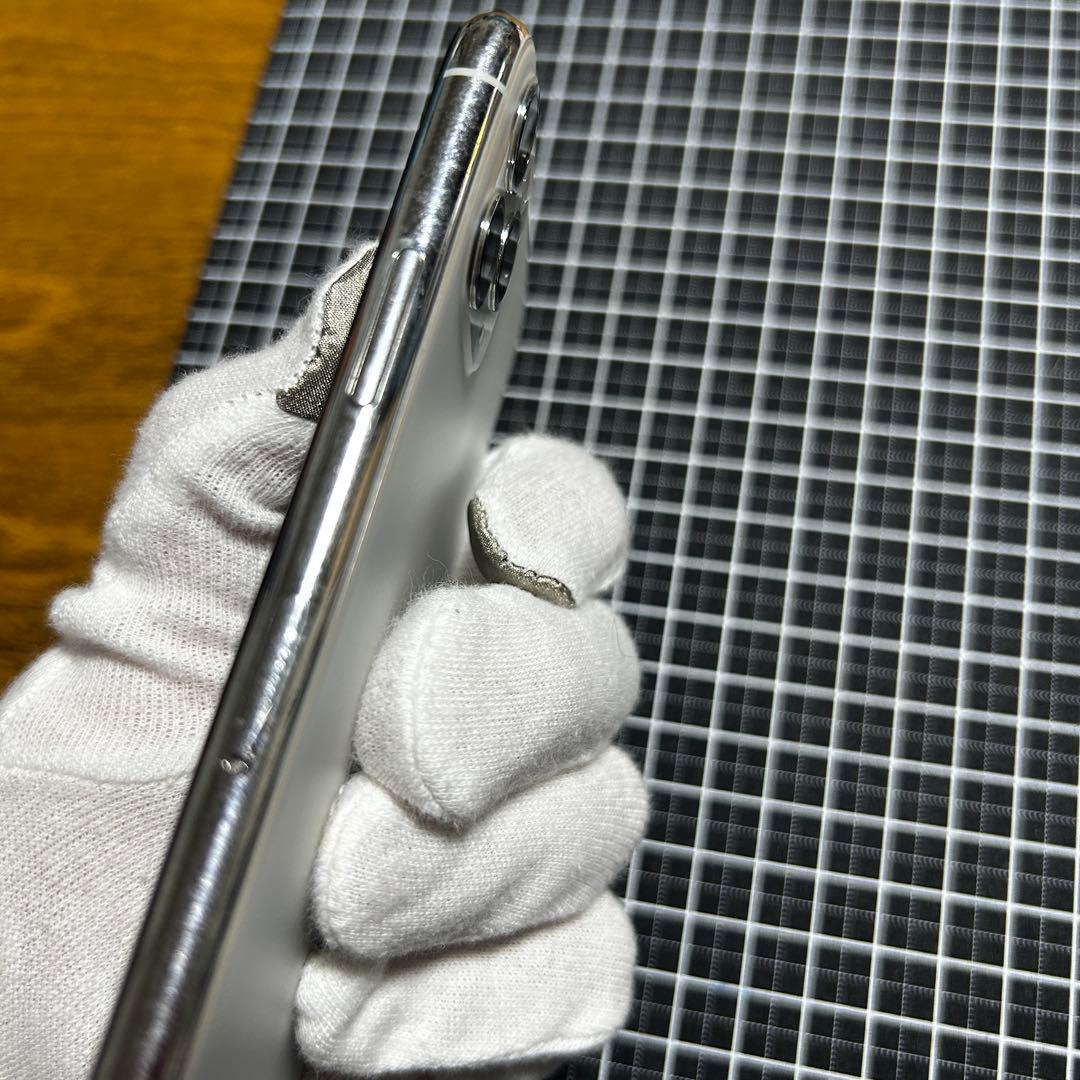 iPhone 11 Pro シルバー256GB 一部不具合 小傷有