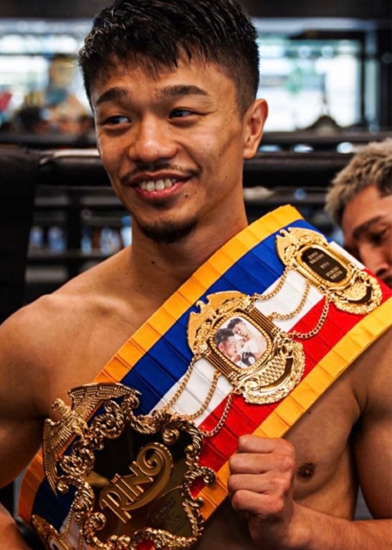 超特価！RING 誌チャンピオンベルト　レプリカ　井上尚弥　アントニオ猪木UFC