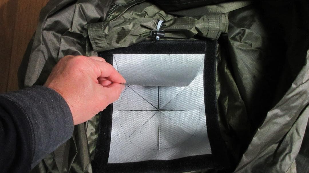 Unafreely ワンポールテント スノースカート難燃 煙突穴 更に謎テント