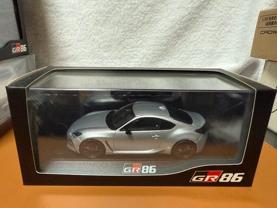 ア*ァ様 トヨタ GR86 カラーサンプル