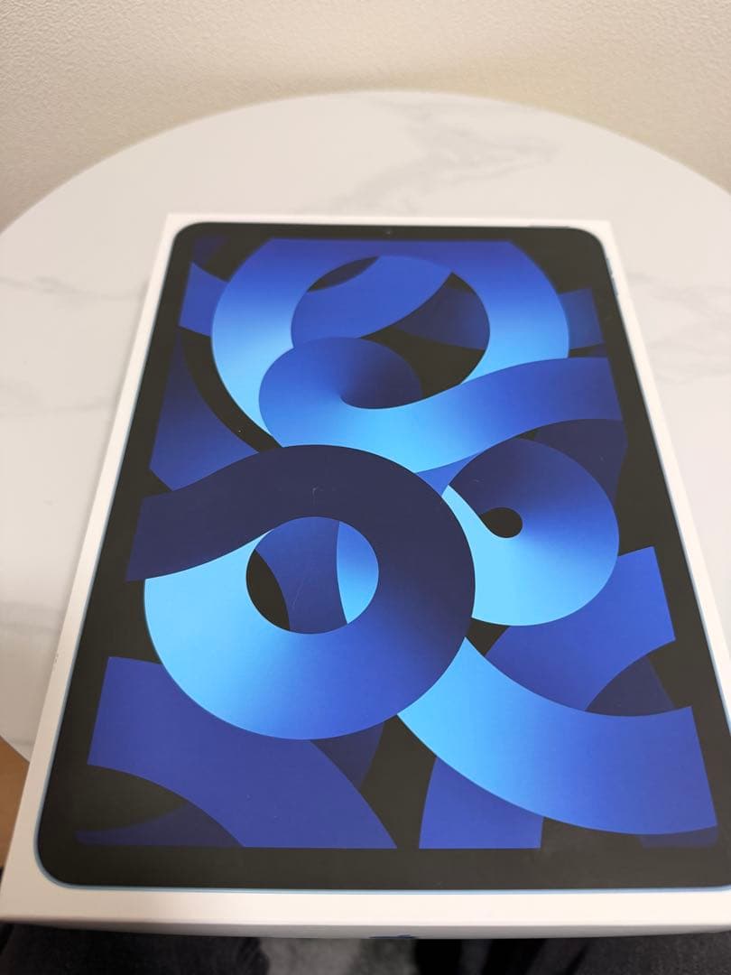 iPad Air 第5世代　Wi-Fiモデル　64GB ブルー