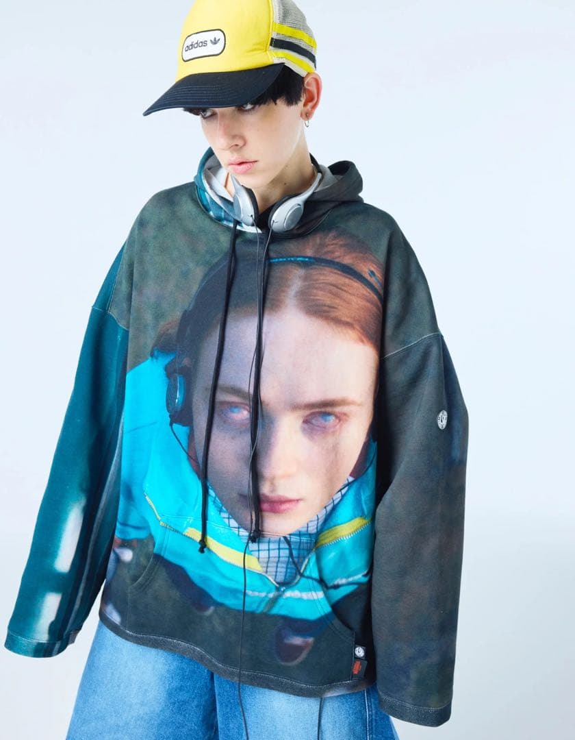 トップス stranger things x little sunny bite MAX