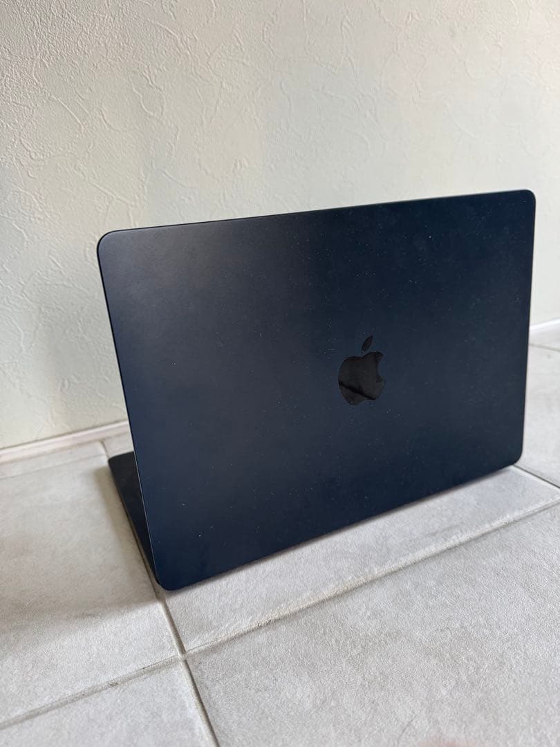 MacBook本体 Apple Macbook air M2