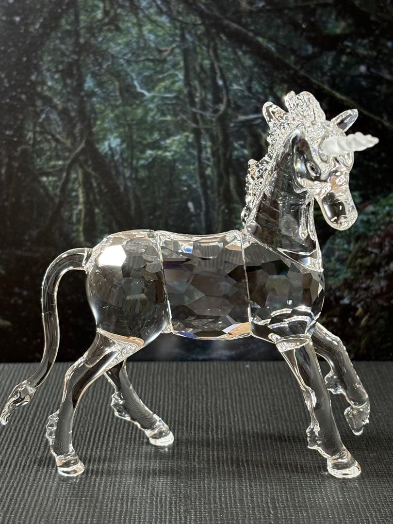 スワロフスキー【僕　凛々しいでしょ？】ユニコーン