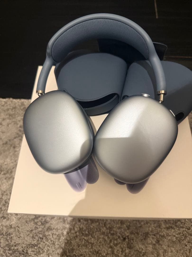 AirPods max クリアブルー第二世代　未使用
