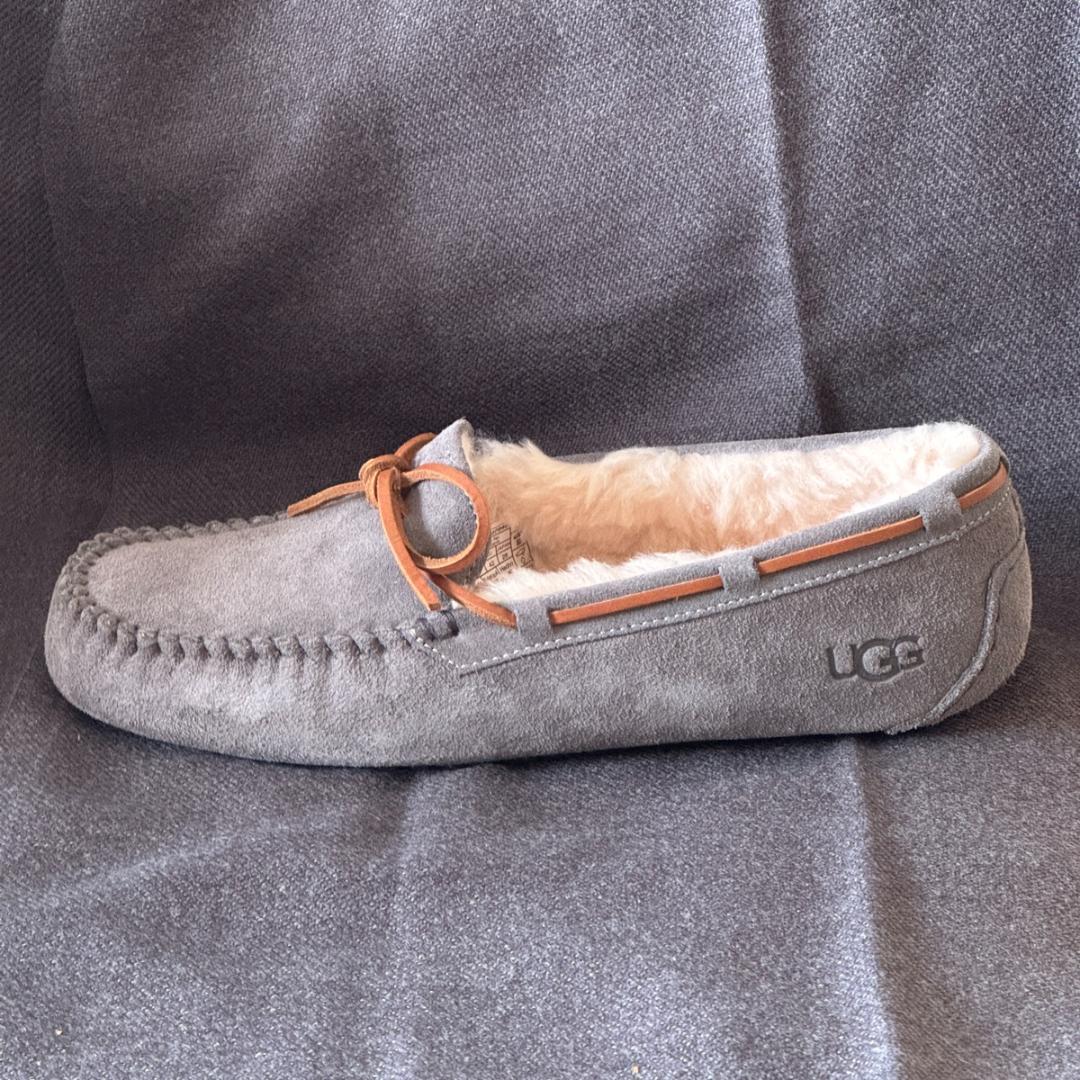 【新品】UGG グレー スエード モカシン 28.0 cm