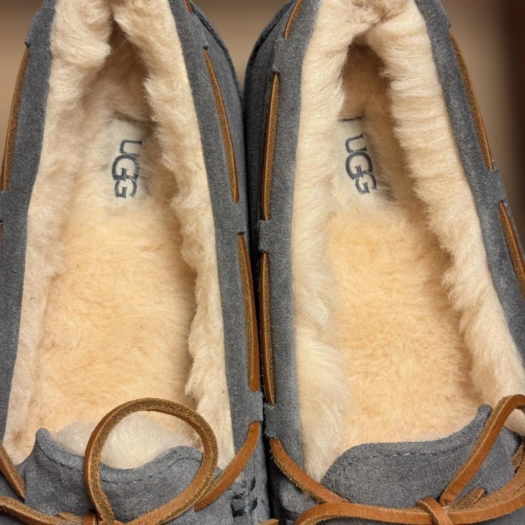 【新品】UGG グレー スエード モカシン 28.0 cm