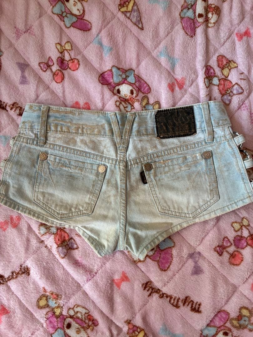 d.i.a. ライトブルーショートパンツ