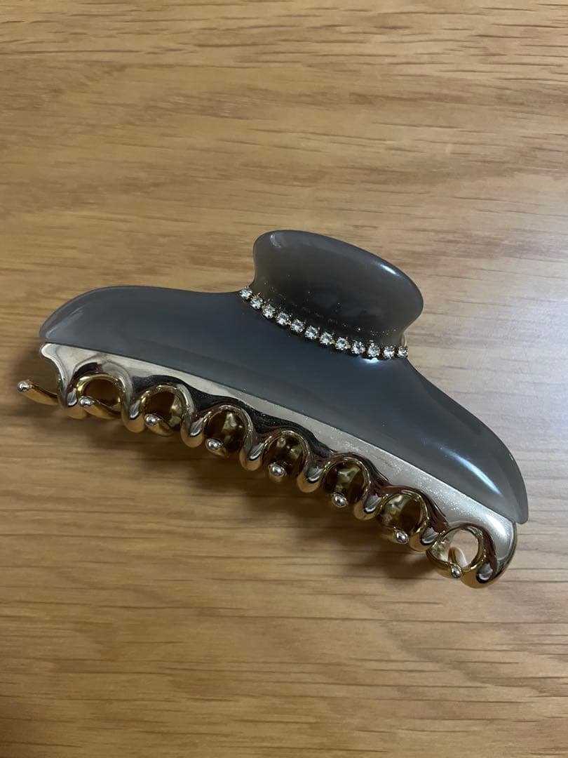 acca ヘアクリップ グレー ニューコラーナ　Lサイズ