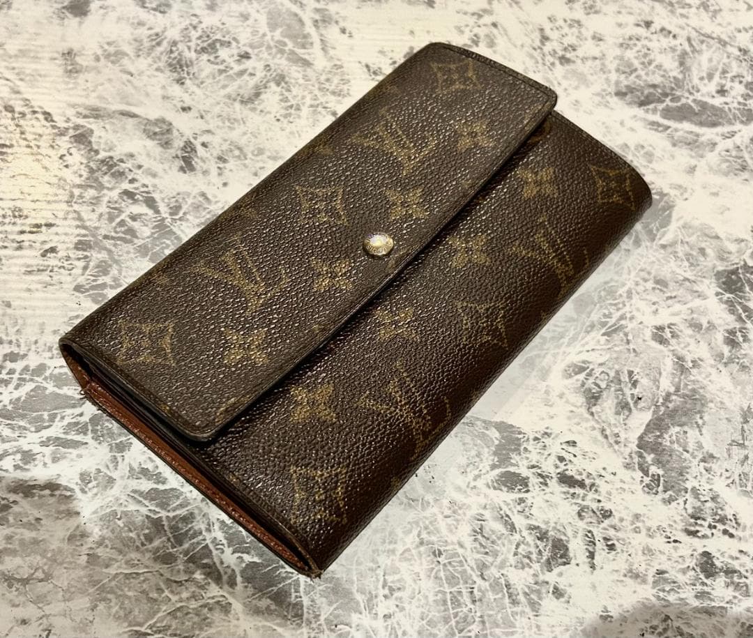 LOUIS VUITTON ルイヴィトン モノグラム ポルトフォイユ サラ